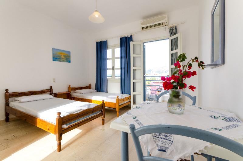 Aris Apartments ماليا المظهر الخارجي الصورة