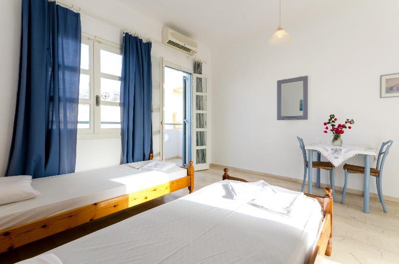 Aris Apartments ماليا المظهر الخارجي الصورة