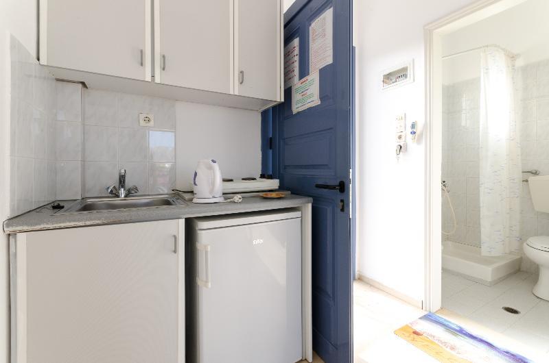 Aris Apartments ماليا المظهر الخارجي الصورة